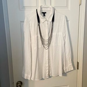 Gap Boyfriend Fit Button Down Shirt